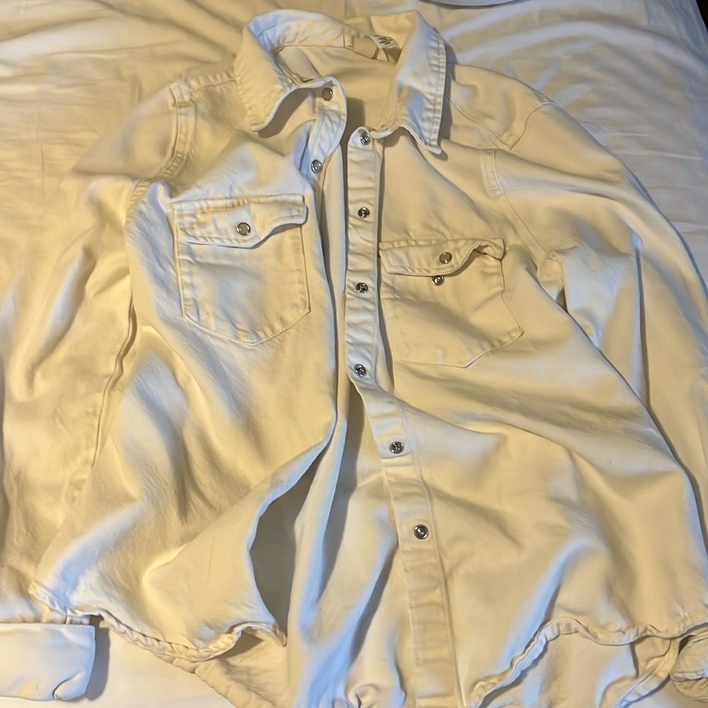 White jean shacket/ shirt